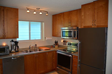 Calgary 3 bedrooms Condo Unit for rent. Property photo: 340119-3