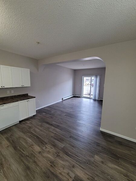 Edmonton 2 bedrooms Apartment for rent. Property photo: 340737-3