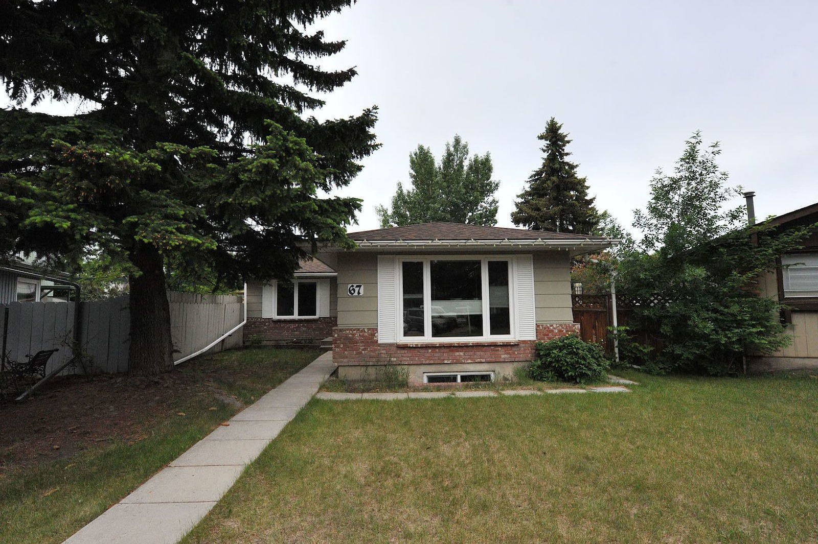 Calgary 1 + Den bedrooms Basement for rent. Property photo: 341366-1