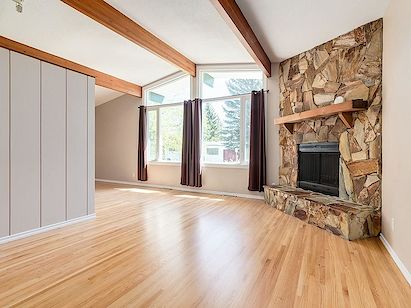 Calgary 3 + Den bedrooms Room For Rent for rent. Property photo: 341870-2