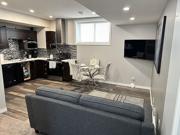 Calgary 2 bedrooms Basement for rent. Property photo: 342557-2