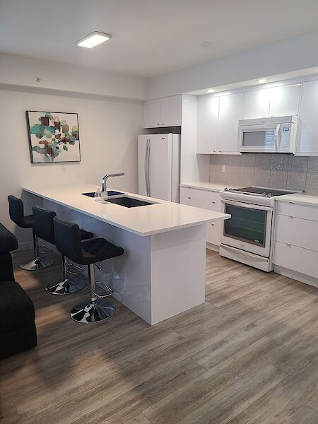Calgary 2 bedrooms Condo Unit for rent. Property photo: 342575-2