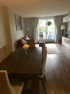 Calgary 2 bedrooms Condo Unit for rent. Property photo: 344973-2
