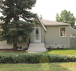 Charming 1,100 sft 2 bedroom main floor home - 3 blocks from SAIT — Capitol Hill, Calgary