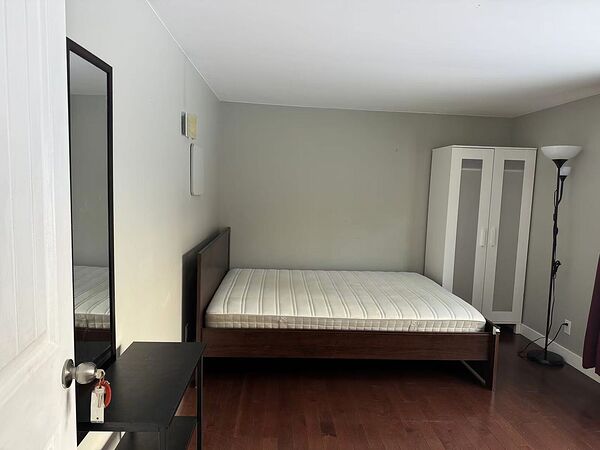 Calgary 1 bedroom Room For Rent for rent. Property photo: 347699-2