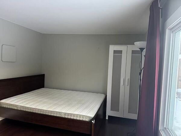 Calgary 1 bedroom Room For Rent for rent. Property photo: 347699-3