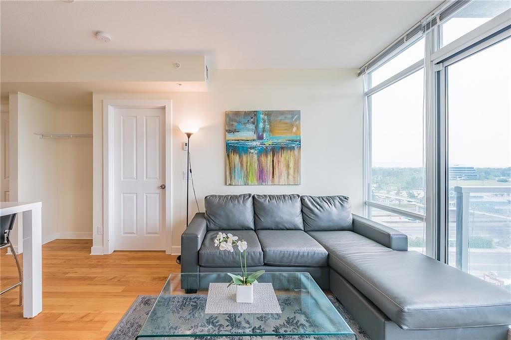 Calgary 1 bedroom Room For Rent for rent. Property photo: 349700-1