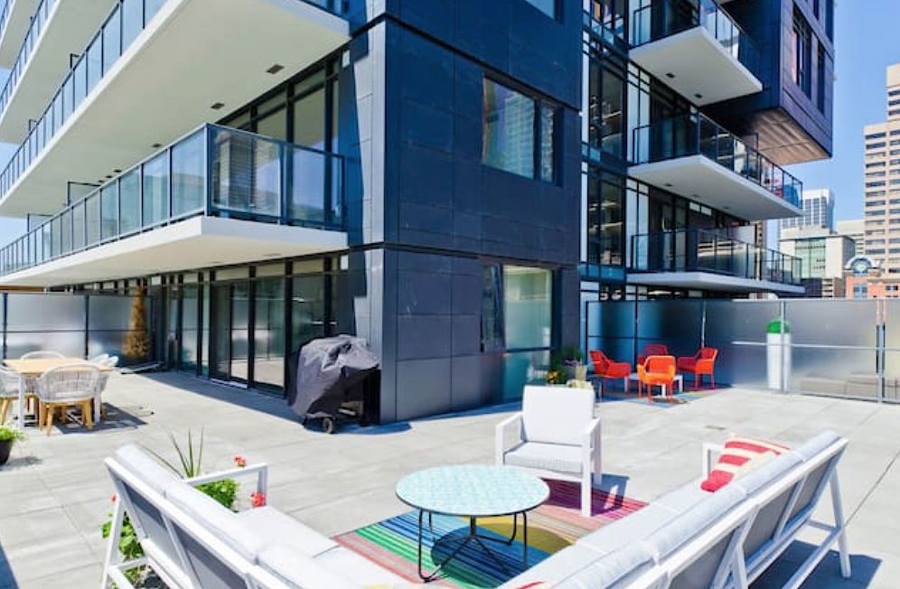 Calgary 2 bedrooms Condo Unit for rent. Property photo: 350497-1