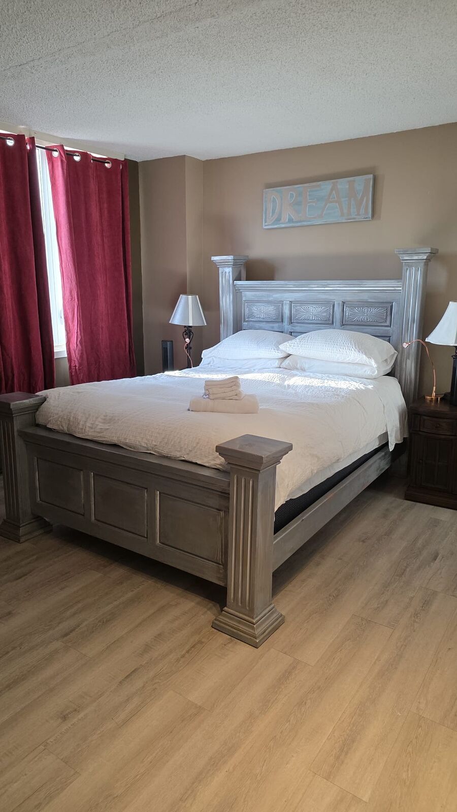 Calgary 1 bedroom Duplex for rent. Property photo: 350535-1