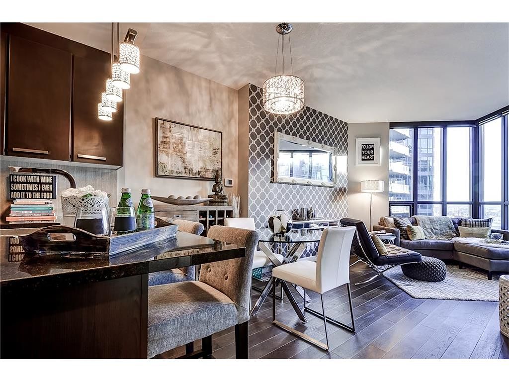 Calgary 1 + Den bedrooms Condo Unit for rent. Property photo: 351109-1