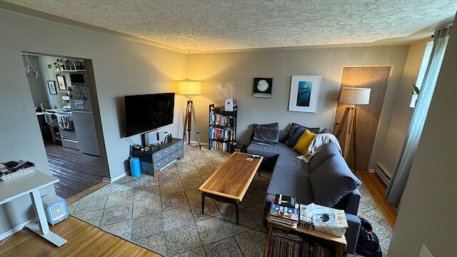 Calgary 2 bedrooms Basement for rent. Property photo: 351370-1