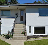 Bright 2 Bedroom, Great Location, Fully re painted!