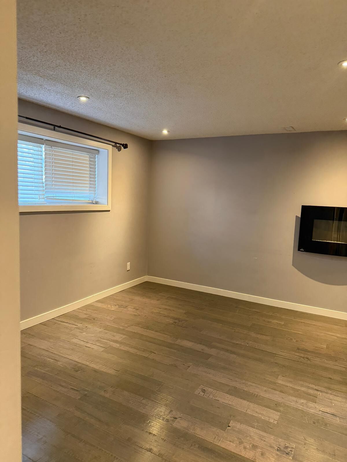 Calgary 2 bedrooms Basement for rent. Property photo: 351382-1