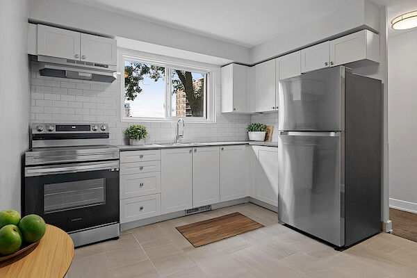 Kingston 3 bedrooms Apartment for rent. Property photo: 351559-2