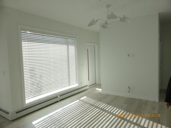 Calgary 2 bedrooms Condo Unit for rent. Property photo: 351588-3