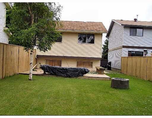 Calgary 4 bedrooms House for rent. Property photo: 351601-2