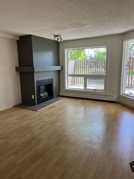 Calgary 1 bedroom Condo Unit for rent. Property photo: 35315-3