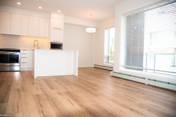 Calgary 2 + Den bedrooms Townhouse for rent. Property photo: 353521-2