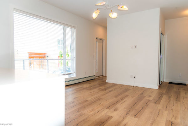 Calgary 2 + Den bedrooms Townhouse for rent. Property photo: 353521-3
