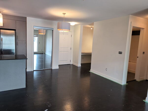 Calgary 2 bedrooms Condo Unit for rent. Property photo: 354387-2