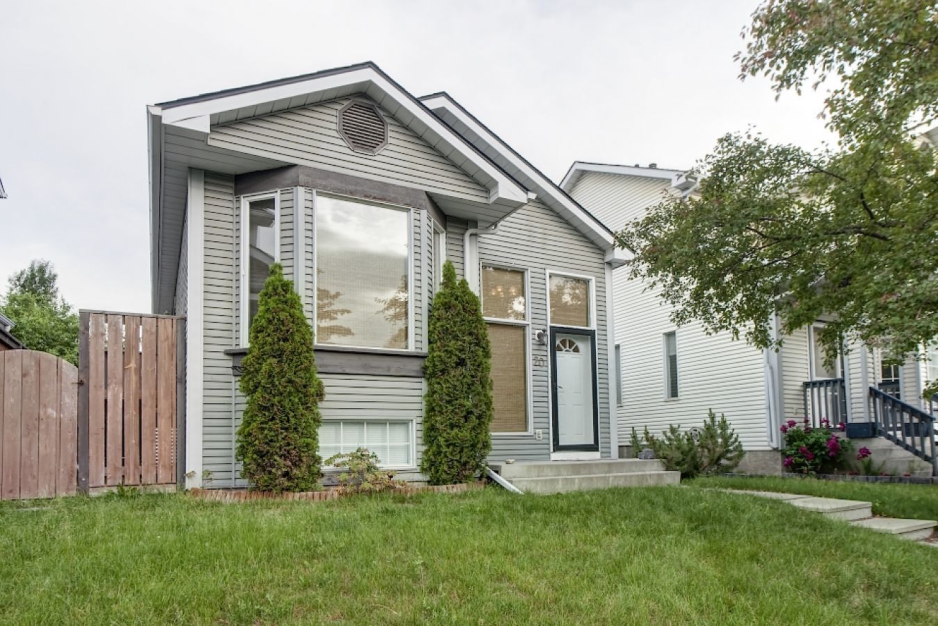 Calgary 3 bedrooms Main Floor for rent. Property photo: 357168-1