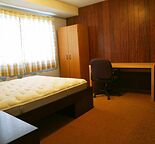 350m walk to University station, basement furnished room for rent.