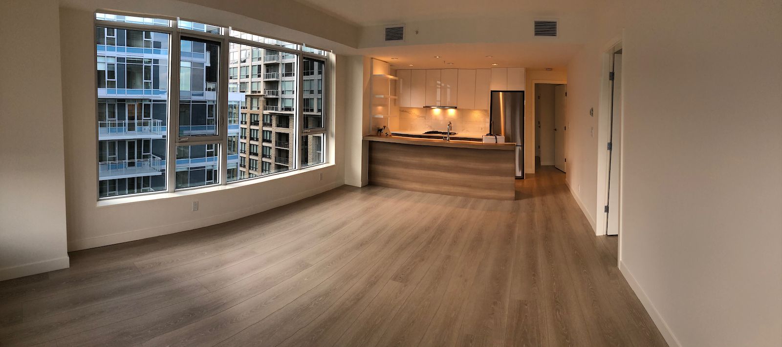 Calgary 2 bedrooms Condo Unit for rent. Property photo: 359020-1