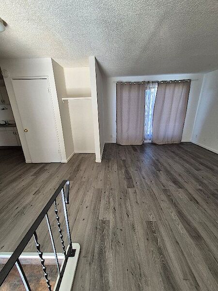 2 floor 3 Bedroom (renovated)