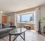 Immaculate - w/ Heated Garage