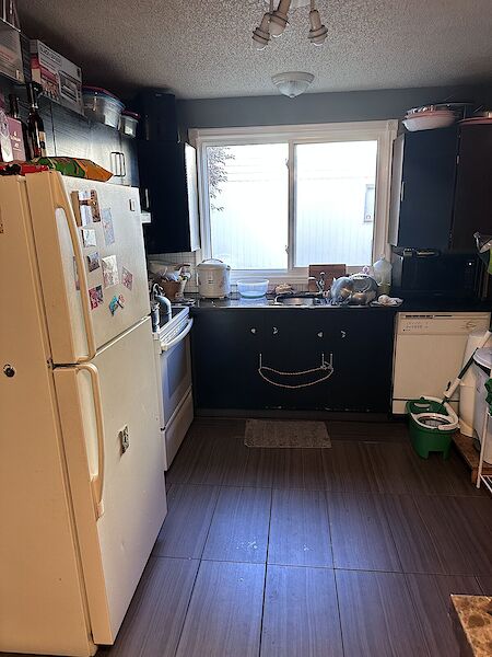 Calgary 3 bedrooms Townhouse for rent. Property photo: 360746-2