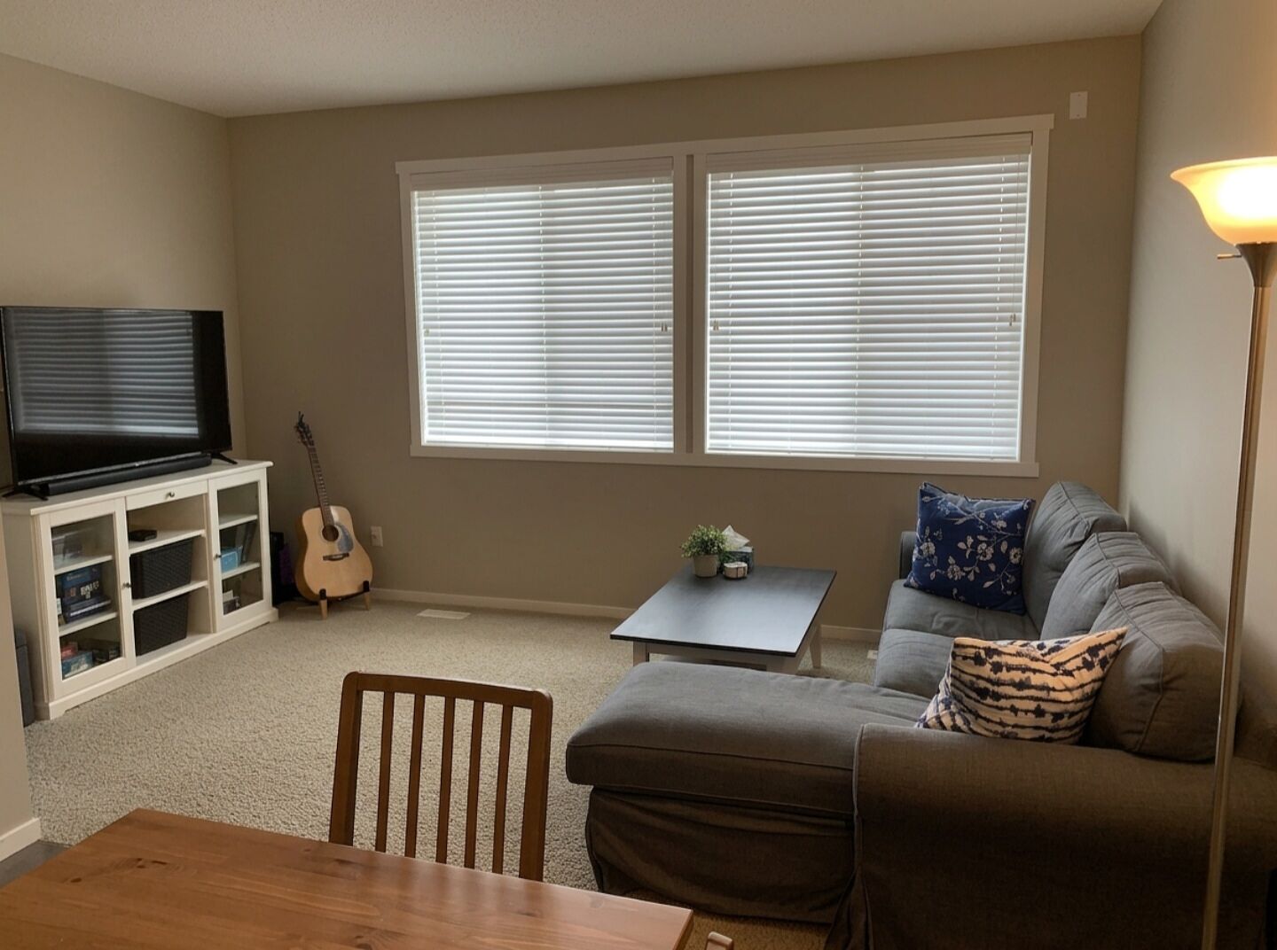 Calgary 2 + Den bedrooms Townhouse for rent. Property photo: 361130-1