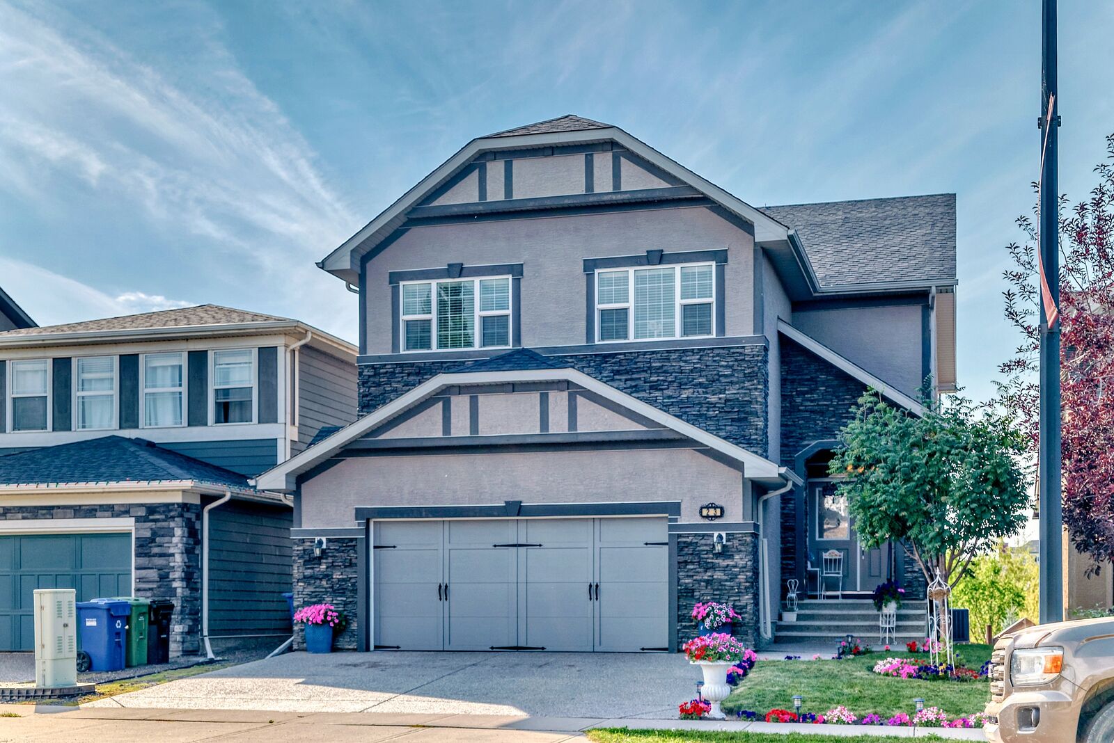 Calgary 4 + Den bedrooms House for rent. Property photo: 361229-1