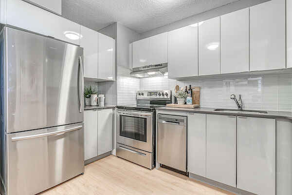 Edmonton 1 bedrooms Apartment for rent. Property photo: 362139-2
