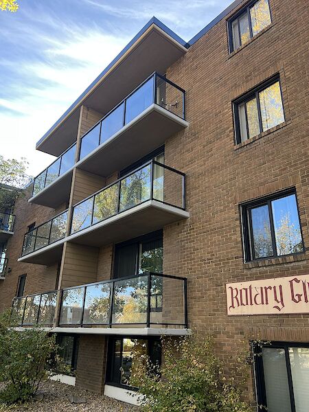 Calgary 1 bedrooms Apartment for rent. Property photo: 362450-2
