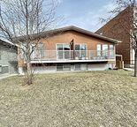 KILLARNEY AS LIKE NEW  3 BEDROOM 1.5 BATH TOWNHOUSE .