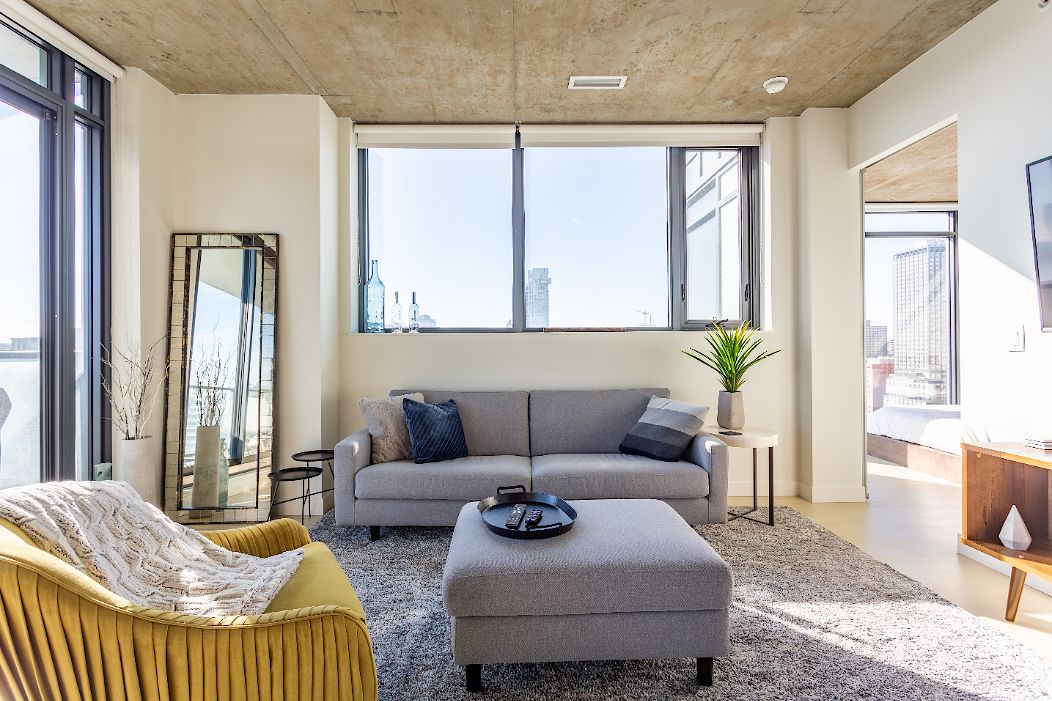 Calgary 2 + Den bedrooms Condo Unit for rent. Property photo: 363226-1