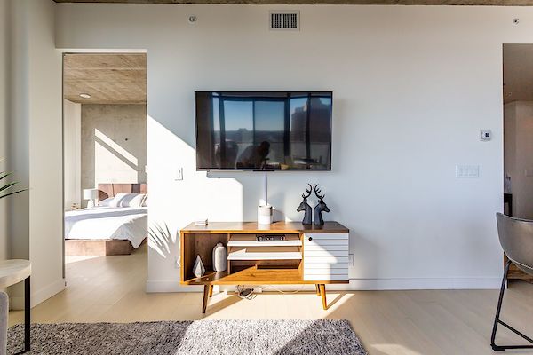 Calgary 2 + Den bedrooms Condo Unit for rent. Property photo: 363226-3