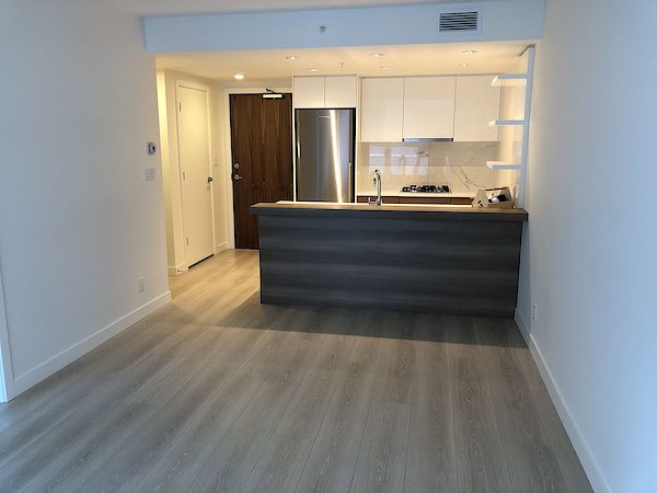Calgary 1 bedroom Condo Unit for rent. Property photo: 363625-2