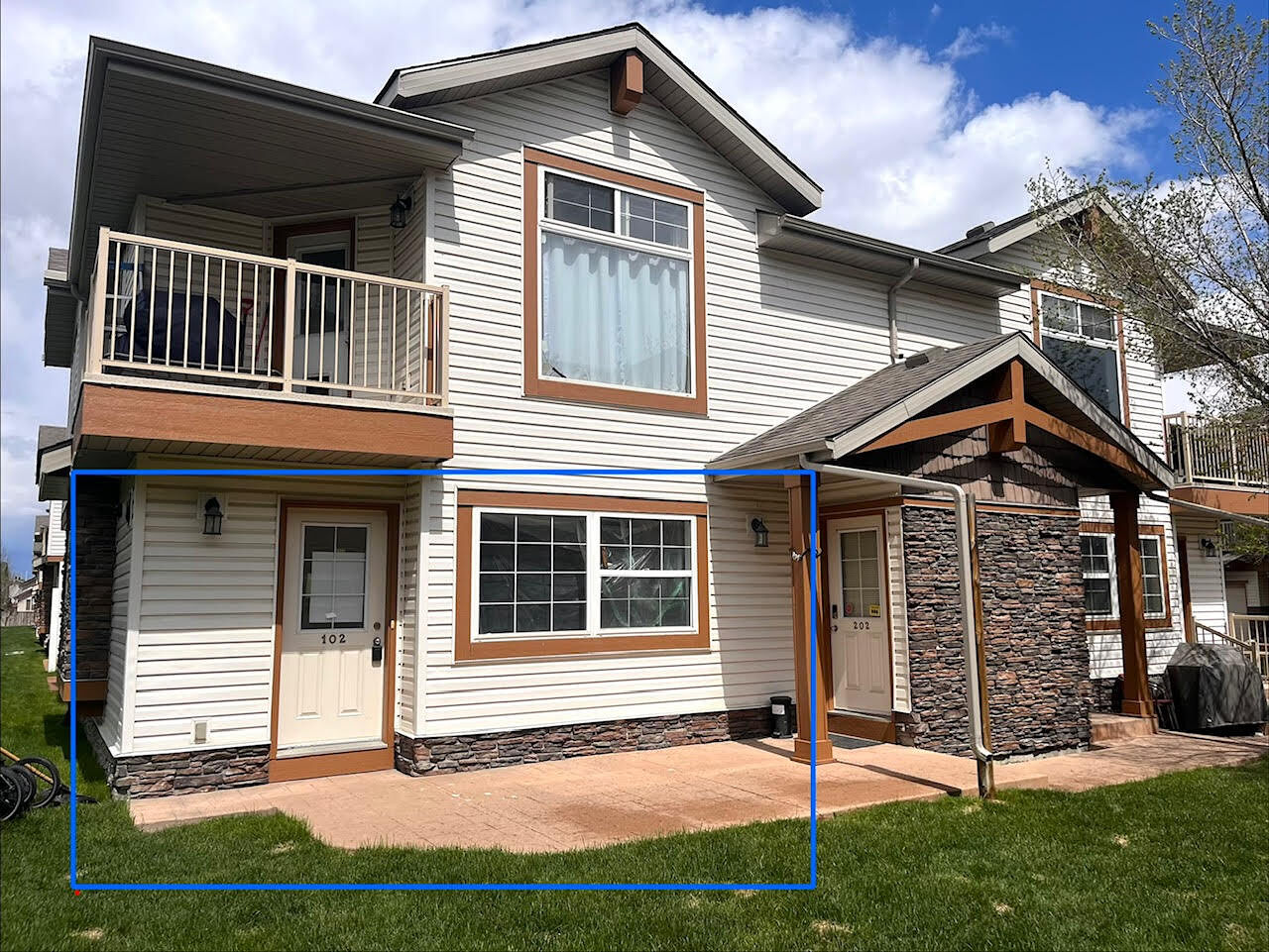 Calgary 2 bedrooms Townhouse for rent. Property photo: 363850-1