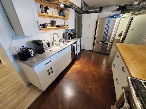 Calgary 1 + Den bedrooms Basement for rent. Property photo: 364130-2