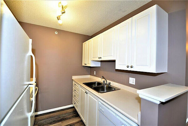 Calgary 1 bedroom Condo Unit for rent. Property photo: 365064-3