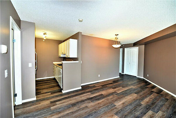 Calgary 1 bedroom Condo Unit for rent. Property photo: 365064-2