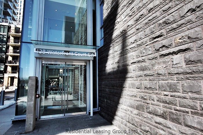Calgary 1 bedroom Condo Unit for rent. Property photo: 365870-1