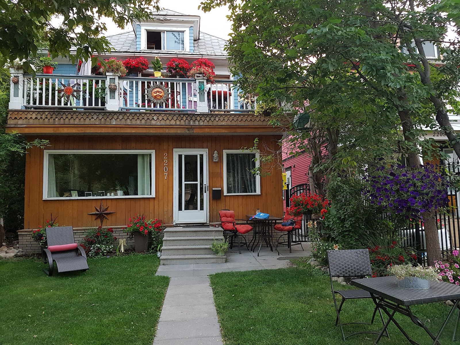 Calgary 2 bedrooms Main Floor for rent. Property photo: 366963-1