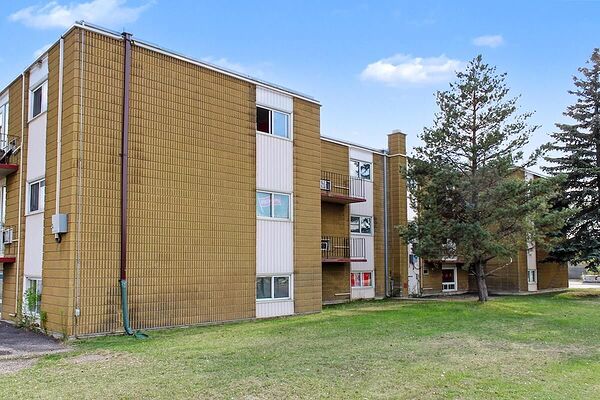 Mainstreet on 33rd Apartments