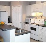 Quiet Top Floor 2 Bed 2 Bath Heat Water Electricity Underground Parking Included