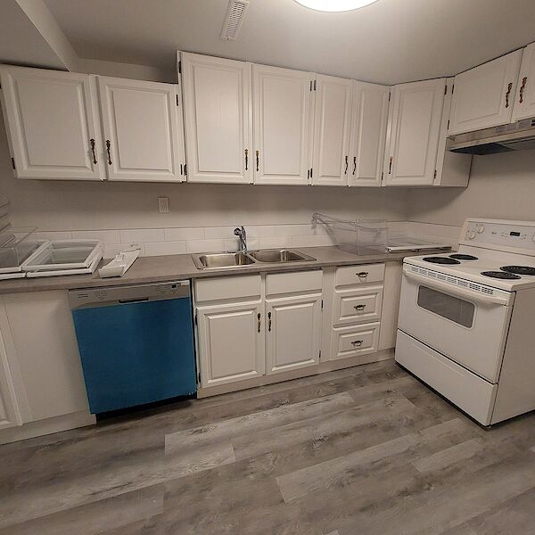 Calgary 2 + Den bedrooms Basement for rent. Property photo: 36776-3