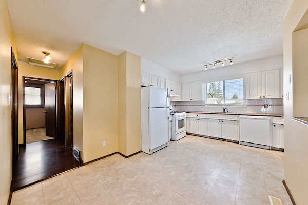 Calgary 3 bedrooms Main Floor for rent. Property photo: 368658-3