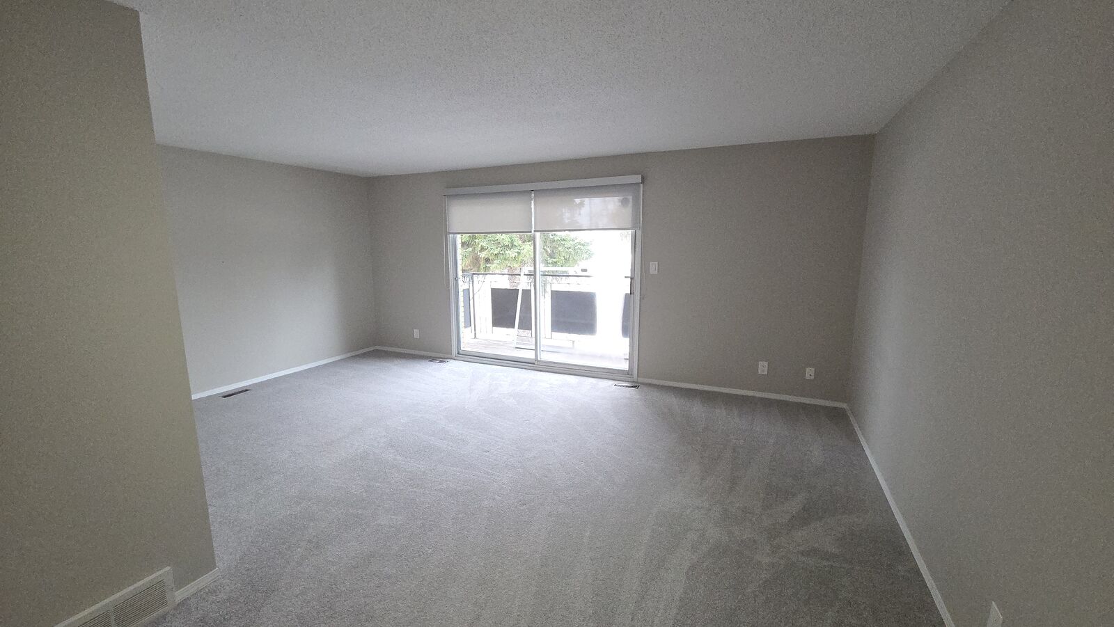 Calgary 2 bedrooms Main Floor for rent. Property photo: 368954-1