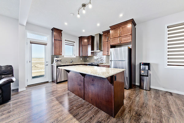 Calgary 3 bedrooms House for rent. Property photo: 370272-3